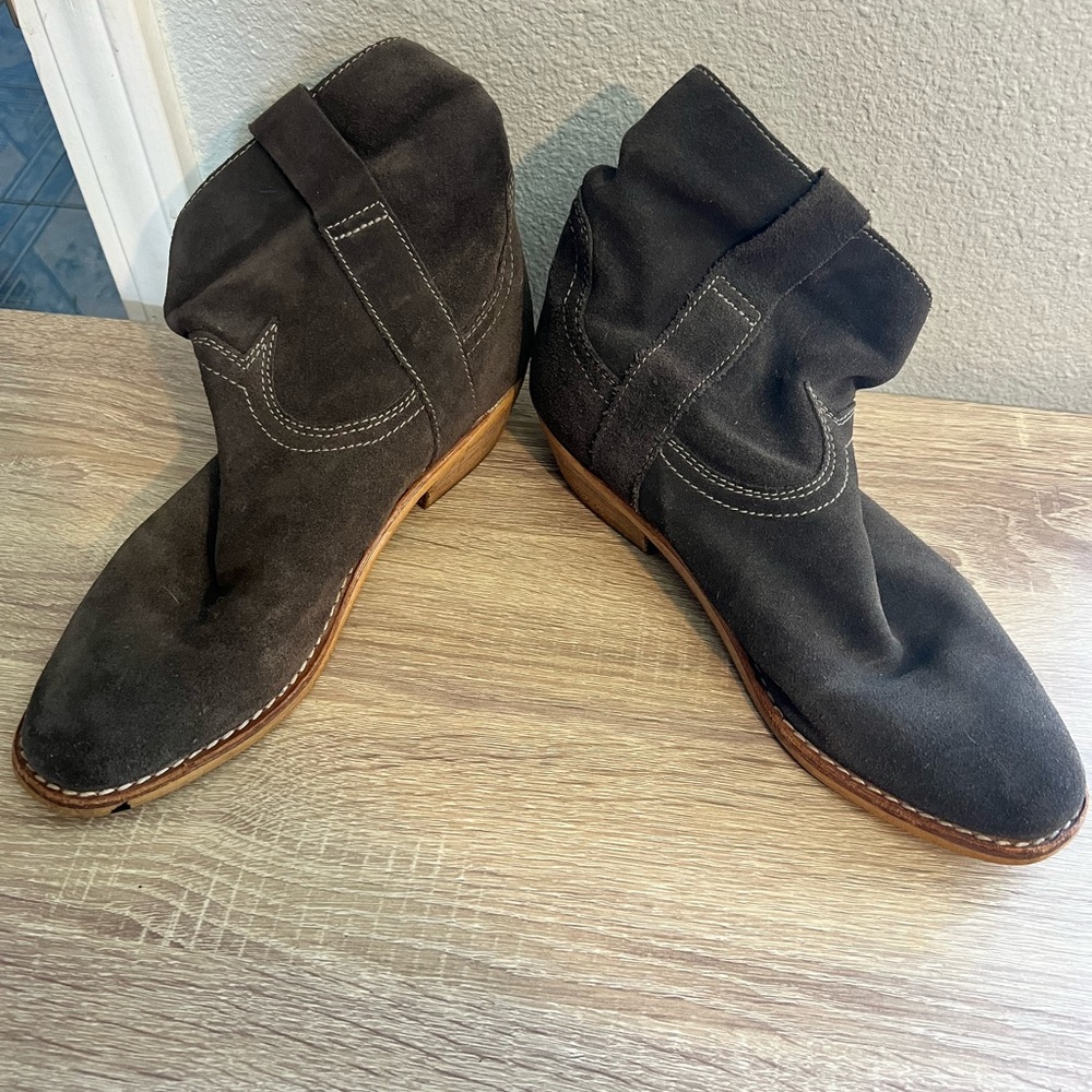 SAM EDELMAN SHORT LEATHER SUEDE BOOTIE IN GREY 7 1/2
